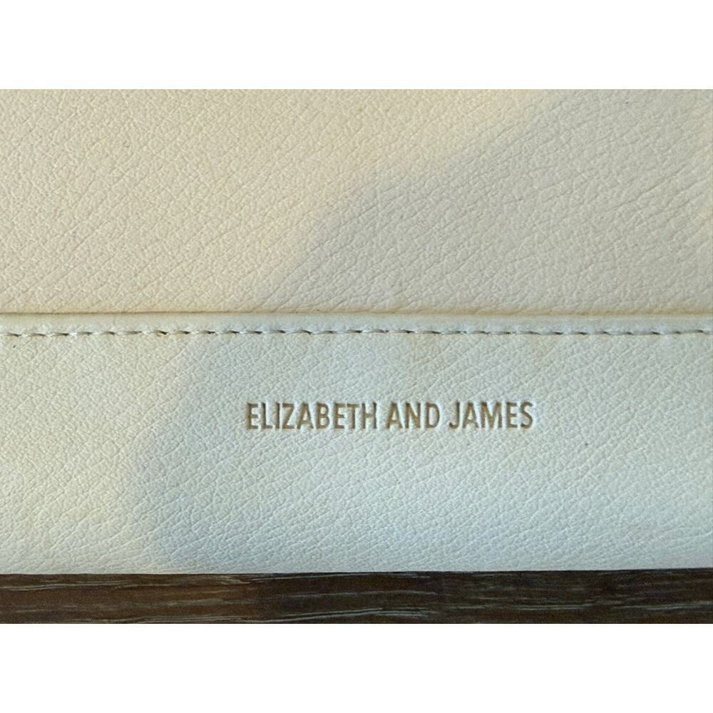 ELIZABETH AND JAMES White Clutch Purse Bag Handbag Wallet Wristlet - Picture 2 of 8